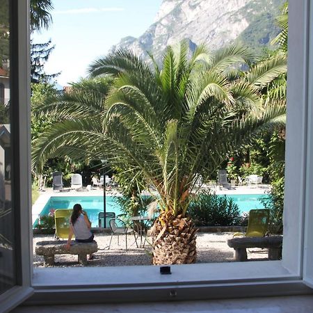 Albergo Garni Villa Moretti Tenno Bagian luar foto