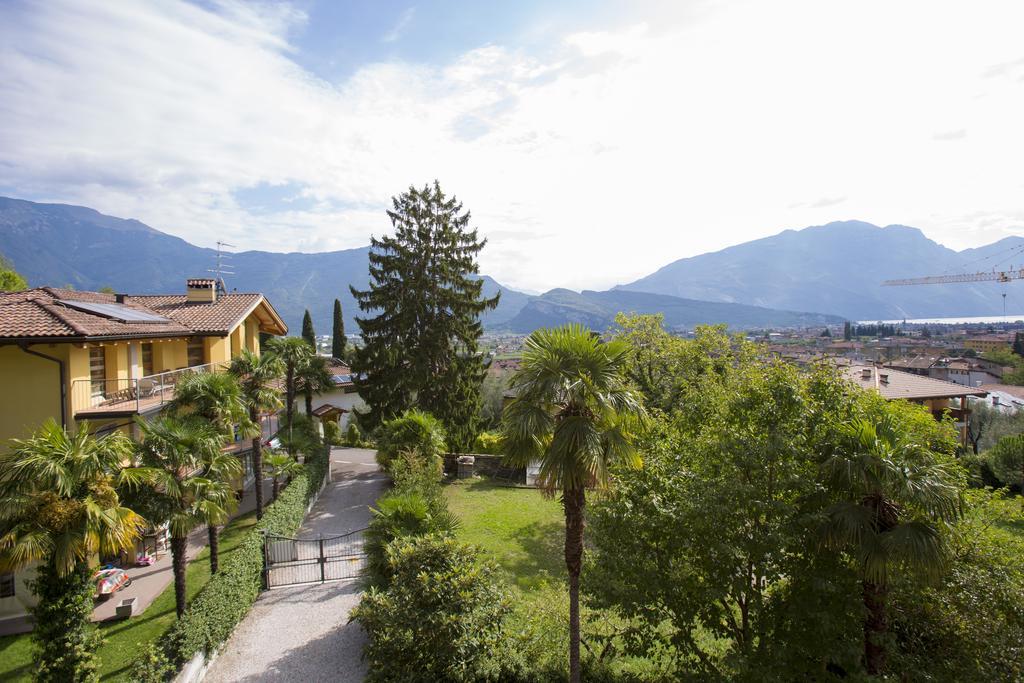 Albergo Garni Villa Moretti Tenno Bagian luar foto