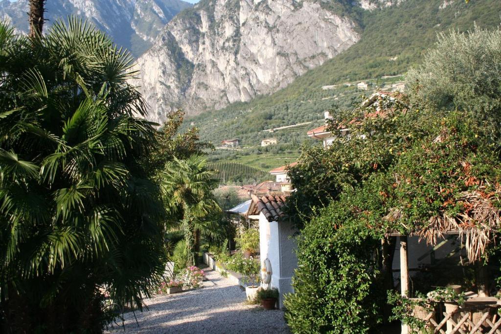 Albergo Garni Villa Moretti Riva del Garda Bagian luar foto