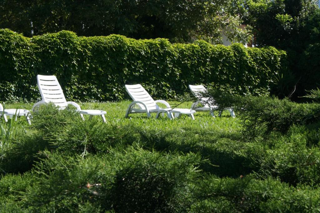 Albergo Garni Villa Moretti Tenno Bagian luar foto